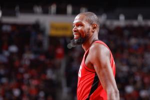 37岁KD+23岁申京！火箭大&小王无差别单打 一锤定音诠释死神价值