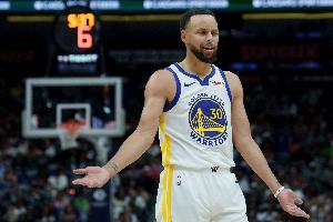 曾令旭：勇士身体天赋应算差的了 阵容和体系还能依靠库里多久