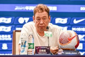 斯卢茨基：中超收官战重要性不言而喻，我认为我们已经准备好了