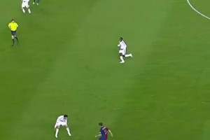 罗梅连线！小罗中路送出极限直塞，梅西展现恐怖的个人能力！