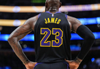 詹姆斯总助攻距历史第二保罗差70次